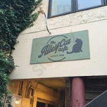 Shako Sushi Józefów Na zewnątrz