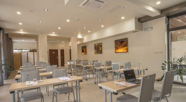 Emocja À l'intérieur