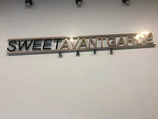 Sweet Avantgarde Cafe