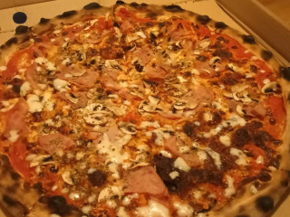 Vespa Pizza Pasta