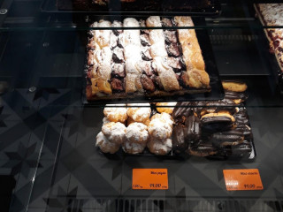 Grzybki Bakery And Confectionery