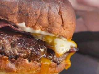Boom Burger