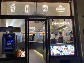 Shaw Room