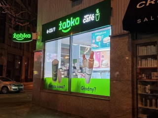 Żabka Prosto Z Pieca