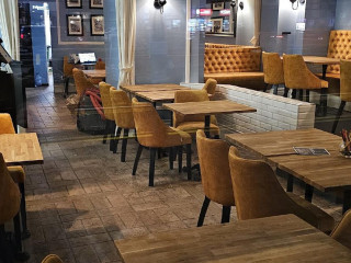 L'arte Italian Seafood Grill
