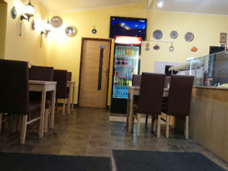 Mamiki Pizza Chicken House