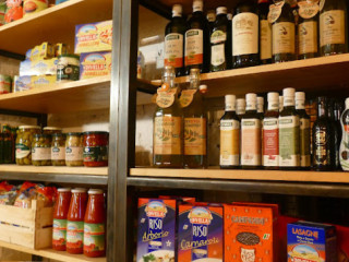 Piąte Przez Dziesiąte Włoska Pizza, Pasta, Sałatki, Ciasta