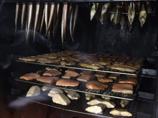 Przystan Smazalnia Ryb W Rowach