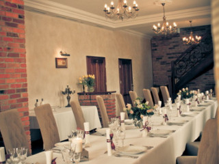 Aneri Cafe Meeting&lunch