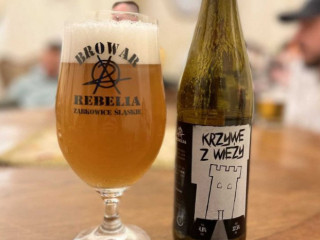 Zamek W Międzylesiu