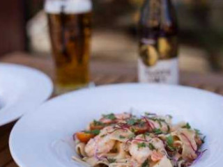 Główne Miasto Pasta, Wine More