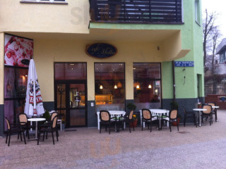 Cafe Melba