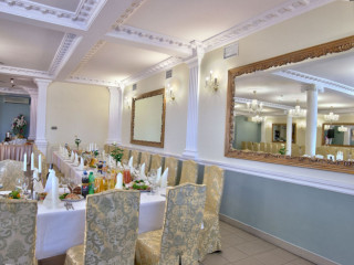 Dwor Czarneckiego Helena Czarnecka