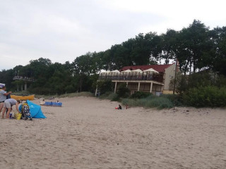 Smażalnia Ryb W Porcie „szopa Rybaka”